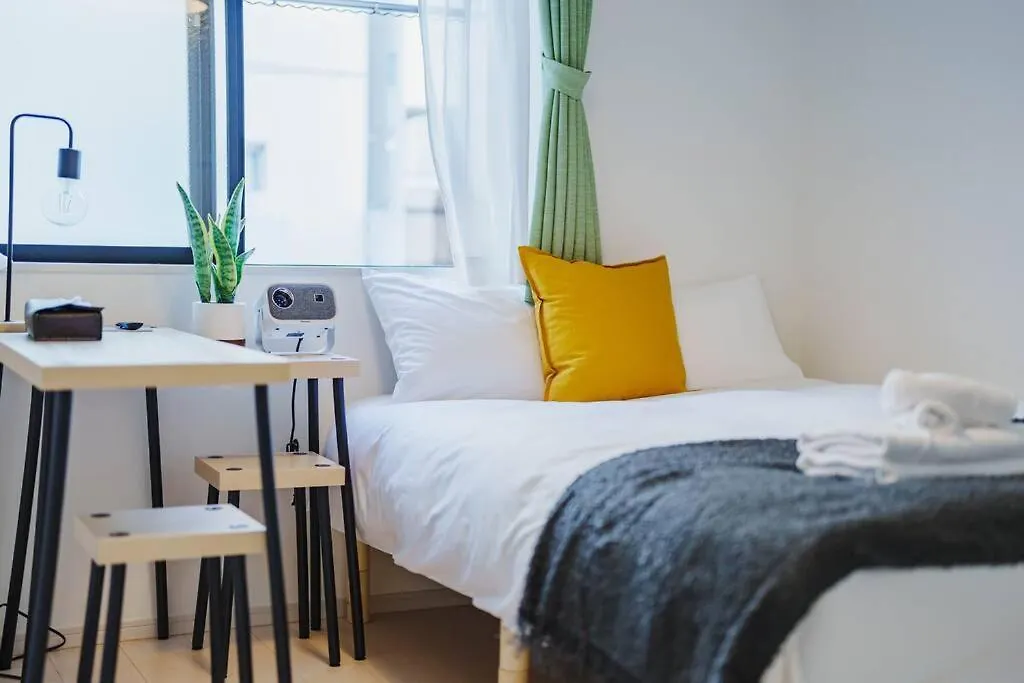 C Newly Renovated Hotel, Direct Access To Ueno, Asakusa, Disneyland, Airport Tokyo