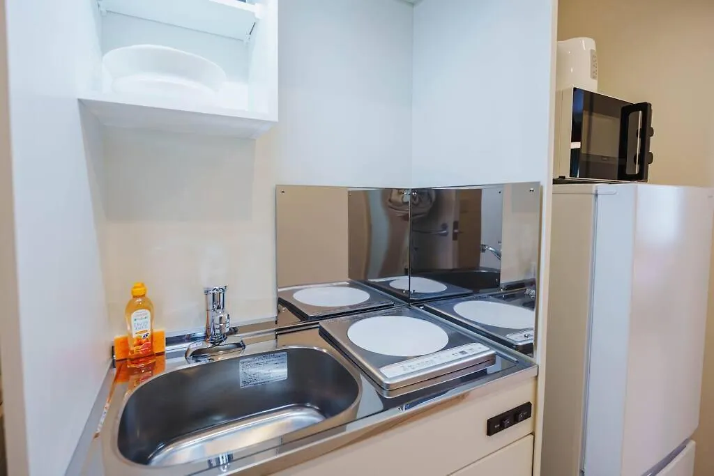 Apartment C Newly Renovated Hotel, Direct Access To Ueno, Asakusa, Disneyland, Airport Tokyo
