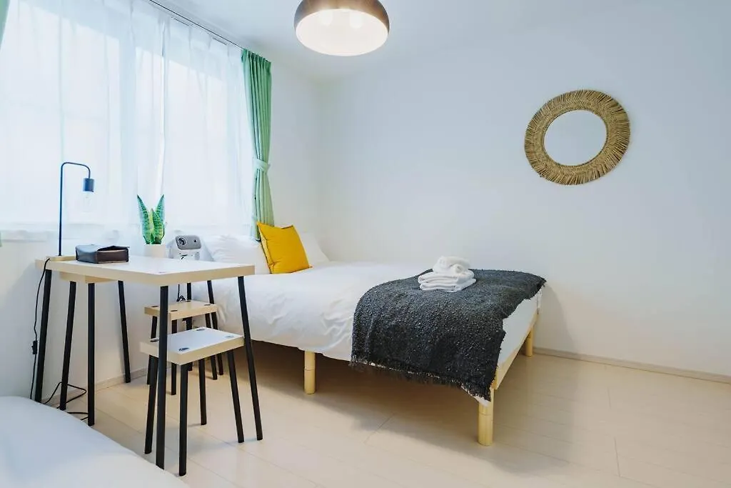 C Newly Renovated Hotel, Direct Access To Ueno, Asakusa, Disneyland, Airport Tokyo
